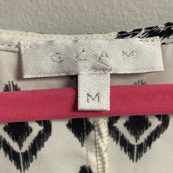 Women’s Glam Black & White Romper • Gorgeous • Aztec Print • Size Medium - Picture 3 of 11